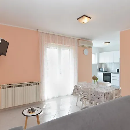 公寓 Fuer 5 Personen Ca 50 Qm In Rabac, Istrien Bucht Von