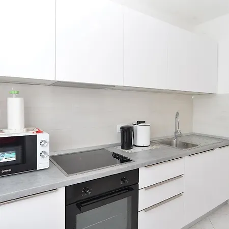 Apartment Fuer 5 Personen Ca 50 Qm In Rabac, Istrien Bucht Von Rabac