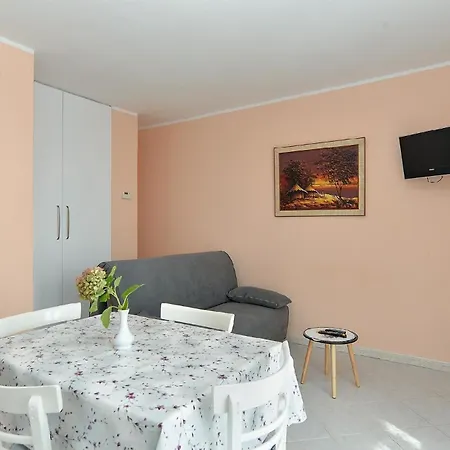Apartment Fuer 5 Personen Ca 50 Qm In Rabac, Istrien Bucht Von *